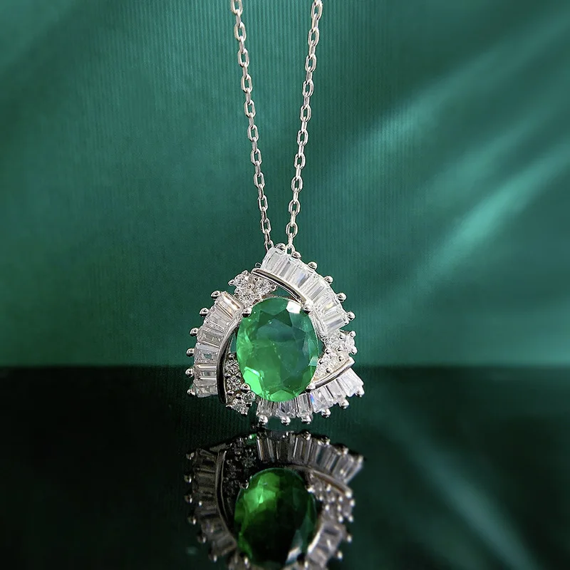 2023 nové S925 strieborná imitácia emerald 8 * 10 náhrdelník Európskych a Amerických prívesok ženy 40+5 cm Obrázok 0