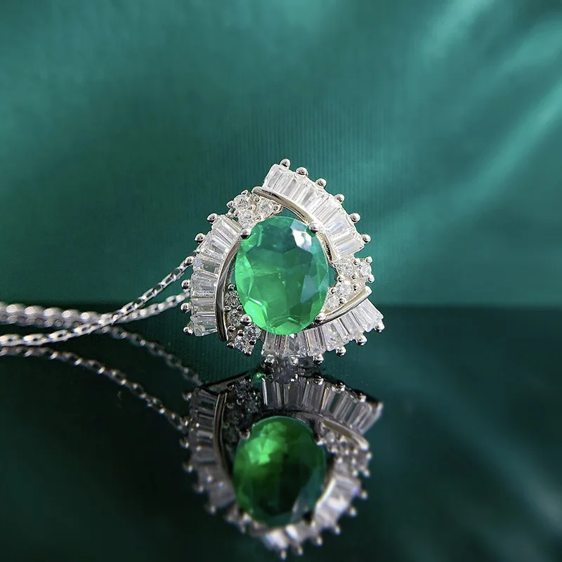 2023 nové S925 strieborná imitácia emerald 8 * 10 náhrdelník Európskych a Amerických prívesok ženy 40+5 cm Obrázok 2
